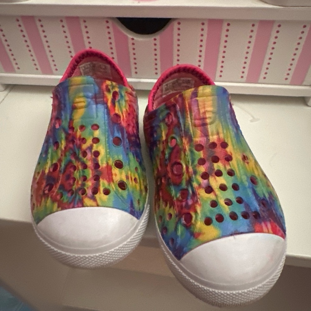 Kids Tie-Dye Slip-On Shoes - Pink Trim